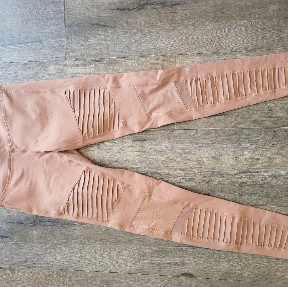 Alo Moto Leggings